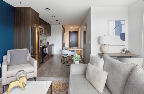 Mann Apartment | Landing | Incredible 1BD, Yoga Studio