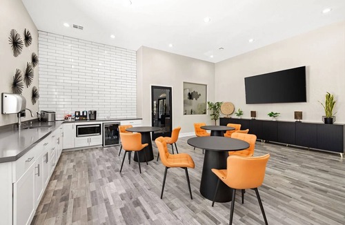 Whitney Apartment | Landing | Spectacular 1BD, Clubhouse, Gym