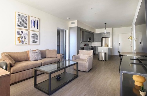 Rhodes Ranch Apartment | Landing | Stunning 2BD, Courtyard, Clubhouse