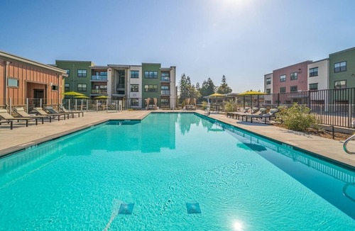 Santa Rosa Apartment | Landing | Stylish 1BD, Gym, Courtyard