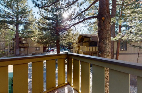 Mammoth Lakes Condo | Large Family Home, Near New Rec Center, Trails & Kids Park, Summer Pool