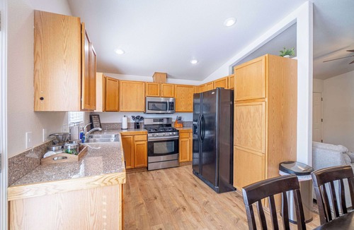 Northwest Reno House | Large Group Escape, 5 Beds, Pets Welcome