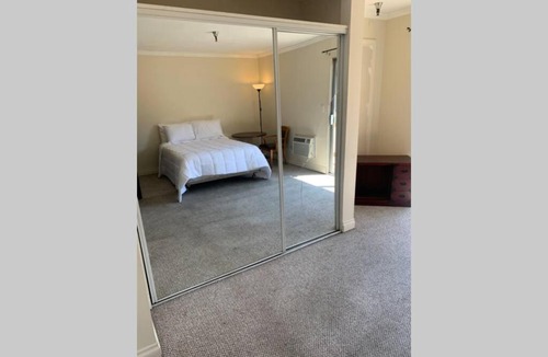 Pico - Robertson Apartment | Large Hotel Style Suite-C06