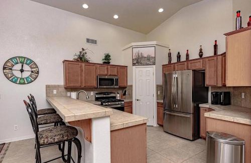 Fort Mohave House | Large house for entire family