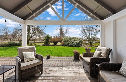 Camas House | Large & Private Family Home in Camas