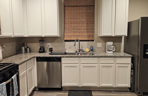 Westfield Apartment | Large Private Studio - Fast WiFi, Smart TV, Near IAH, Extended Stays Welcome
