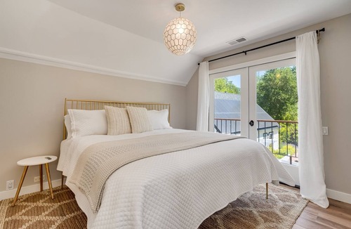 Eldridge House | Large Quiet Sonoma Oasis with Pool