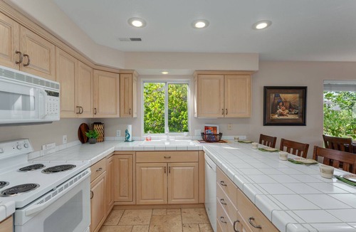 St. George Condo | Las Palmas 605, Newly Renovated home with BBQ Grill, and a Beautiful Resort Pool and Spa