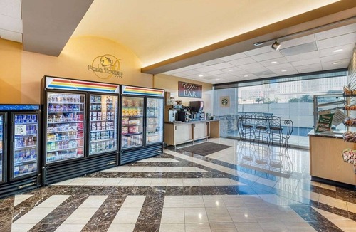 Las Vegas Strip Villa | Las Vegas | Couples Vegas Hub | Pool + Spa