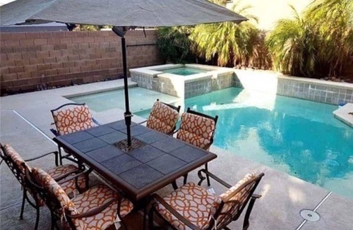 Whitney House | Las Vegas home near the strip