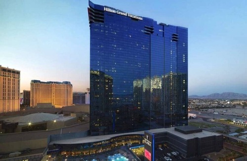 Las Vegas Apartment | Las Vegas | Pool & Strip Access | City Escape Stay