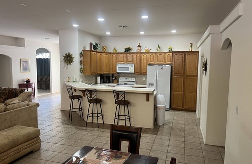 Sunridge Estates House | Laughlin Casinos, Colorado River, and Lake Mohave Minutes away