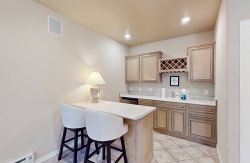 Flagstaff House | Lavish home with dual living areas & golf course views near skiing and dining