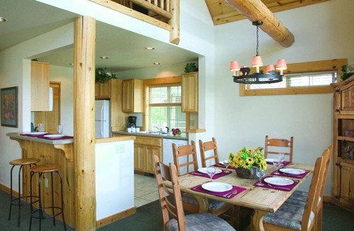 Klamath Falls Resort | Leave your worries at the door!