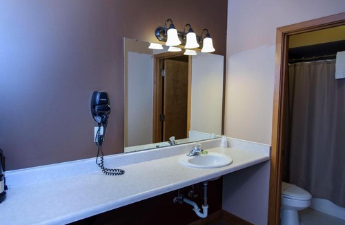 Ardenvoir Resort | Leavenworth Camping Resort Lakeview Lodge 4
