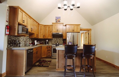 Leavenworth Ski Chalet | Leavenworth Chalet - 5 min to downtown ~ Amazing views of the Cascades!