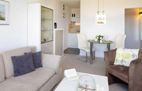 List Apartment | Lee
