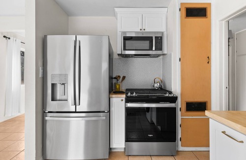 Stockton House | Light & Airy by Coastline Vacation Rentals