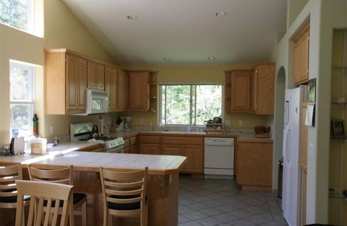 North Upper Truckee House | Light filled Mountain Retreat. Permit# 074522
