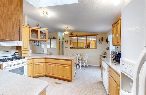 Nelscott House | Lighthouse-Inspired Home w/Ocean Views, Gas Fireplace, Fast WiFi - 2 Dogs OK