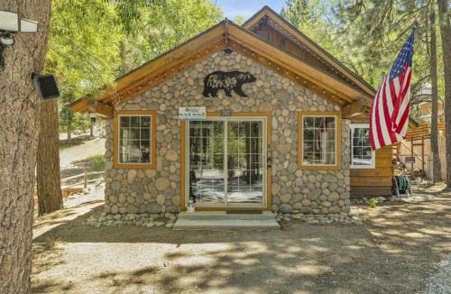 Big Bear Lake House | Lily's Bear Cabin -Adorable Downtown Retreat Cottage