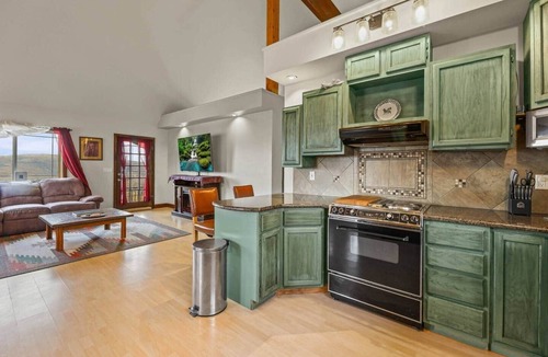 Tollgate Canyon House | Little Hideaway: Cozy Family Haven Above Park City