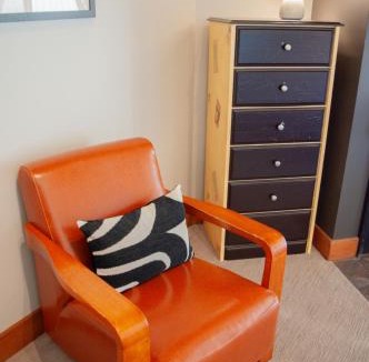 Black Butte Ranch House | Lodge Room 015