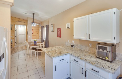 Sunridge Estates House | Lovely Bullhead City Retreat w/Pool and Hot Tub