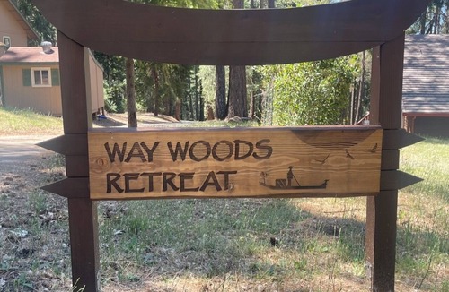 Foresthill House | Lovely Cabin House With Outdoor Hot Tub At Way Woods Retreat