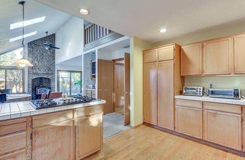 Wilkes East House | Lovely Portland Home ~ 10 Mi to Downtown!