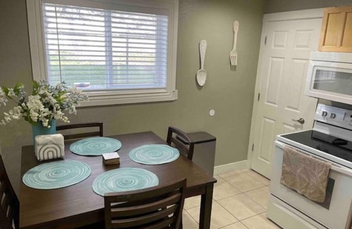 East Central Apartment | Lovely quiet 2 bedroom rental with free parking