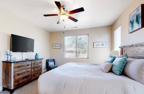 Santa Clara House | Lovely Retreat with Snow Canyon Views, Shared Pools, Private Hot Tub, AC, WiFi