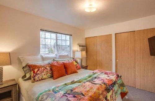 Downtown Leavenworth House | Luxe Cottage Leavenworth
