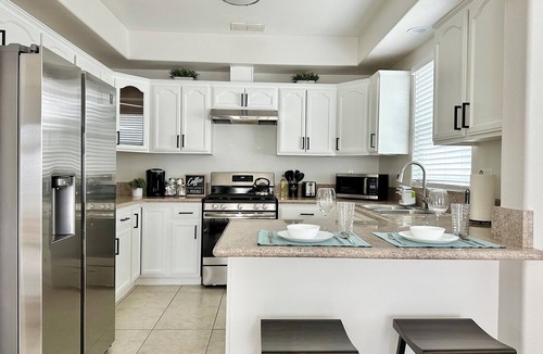 Baldwin Park House | Luxe Los Angeles Retreat