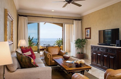 Cabo San Lucas Resort | Luxurious 2 Bedroom Condo on El Medano Beach - Villa La Estancia