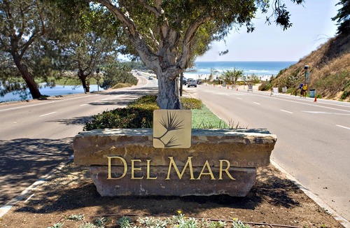 Del Mar House | Luxurious Beach House, Steps to the Sand and Freshly Updated throughout