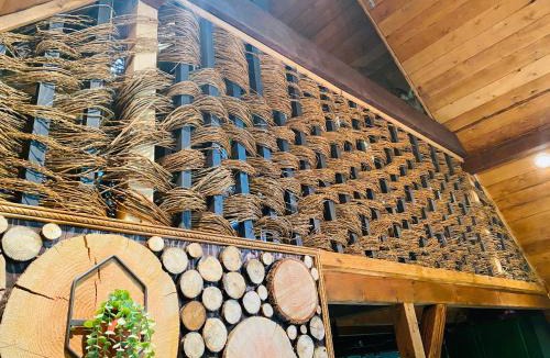 Clatskanie Ski Chalet | Luxurious European Chalet in the Forest with Riverview