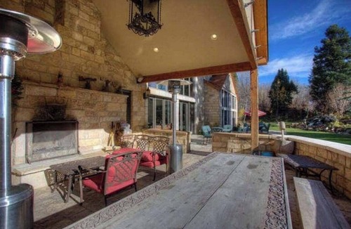 Midway House | Luxurious Mountain Retreat with Pool