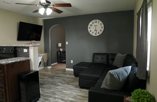 Sweeny Cottage | Luxurious Tiny House