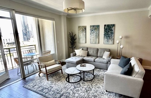 Downtown San Diego Condo | Luxury 2 Bedroom, 2 Bath Condo with San Diego Harbor Views