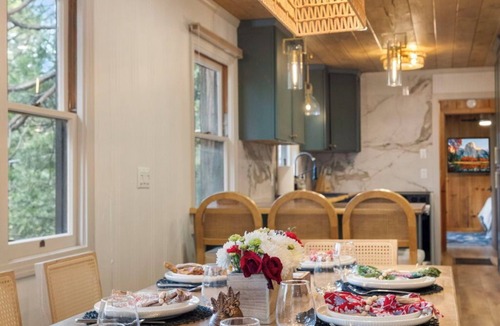 Twain Harte Cabin | Luxury 2-bedroom remodeled cabin in charming Twain Harte. Relax & rejuvenate!