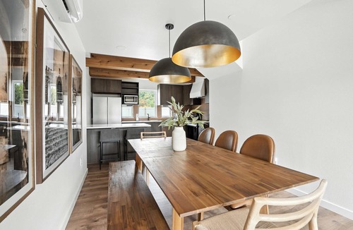Kerns House | Luxury 2BR New Spanish Townhome Fast WiFi AC