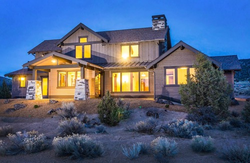 Powell Butte House | Luxury 5 Star Rated Custom Home at NW #1 Resort. Golf, Mtn's, Outdoors, Oregon