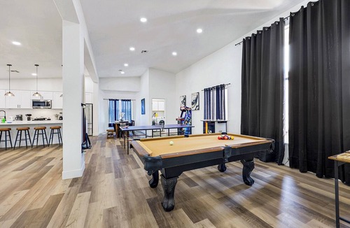 Desert Hills Villa | LUXURY 5 STARS! 7BR Private Pickleball NEW remodeling!