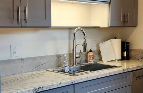 Santa Monica Apartment | Luxury Apartment in upscale area