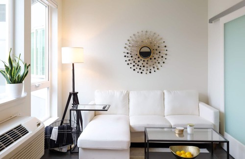 Vancouver Apartment | Luxury Apt in Downtown Vancouver Waterfront
