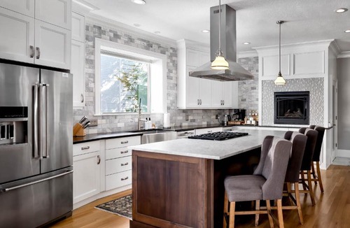 Downtown Salt Lake City House | Luxury Downtown Retreat 4BR w Hot Tub & Views