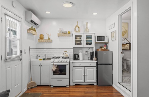 Hawthorne Apartment | Luxury Hawthorne Suite-Near LAX/SoFi/SpaceX
