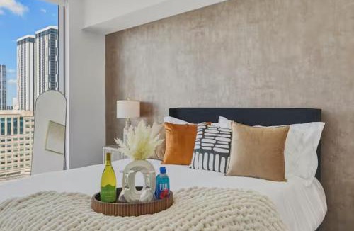 Northwest Bellevue Apartment | Luxury High rise Heart Bellevue