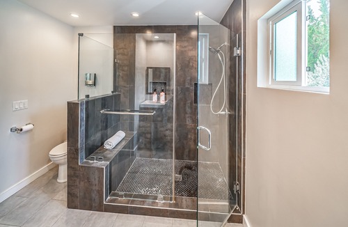 Valley Glen House | Luxury home pool & Jacuzzi. 10 mins to universal studio 15 mins to Hollywood
